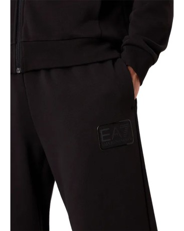 Tuta Uomo Train Core T-Suit Hooded - indossato fronte