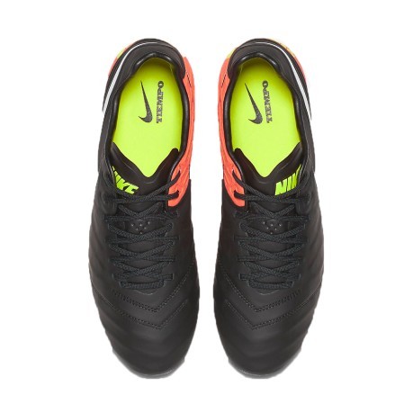 Zapatos de fútbol Nike Tiempo Legend VI negro naranja entera