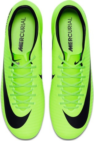 Mens Football boots the Nike Mercurial Victory FG nike green