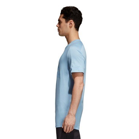 T-Shirt Man ID Big Logo light blue model
