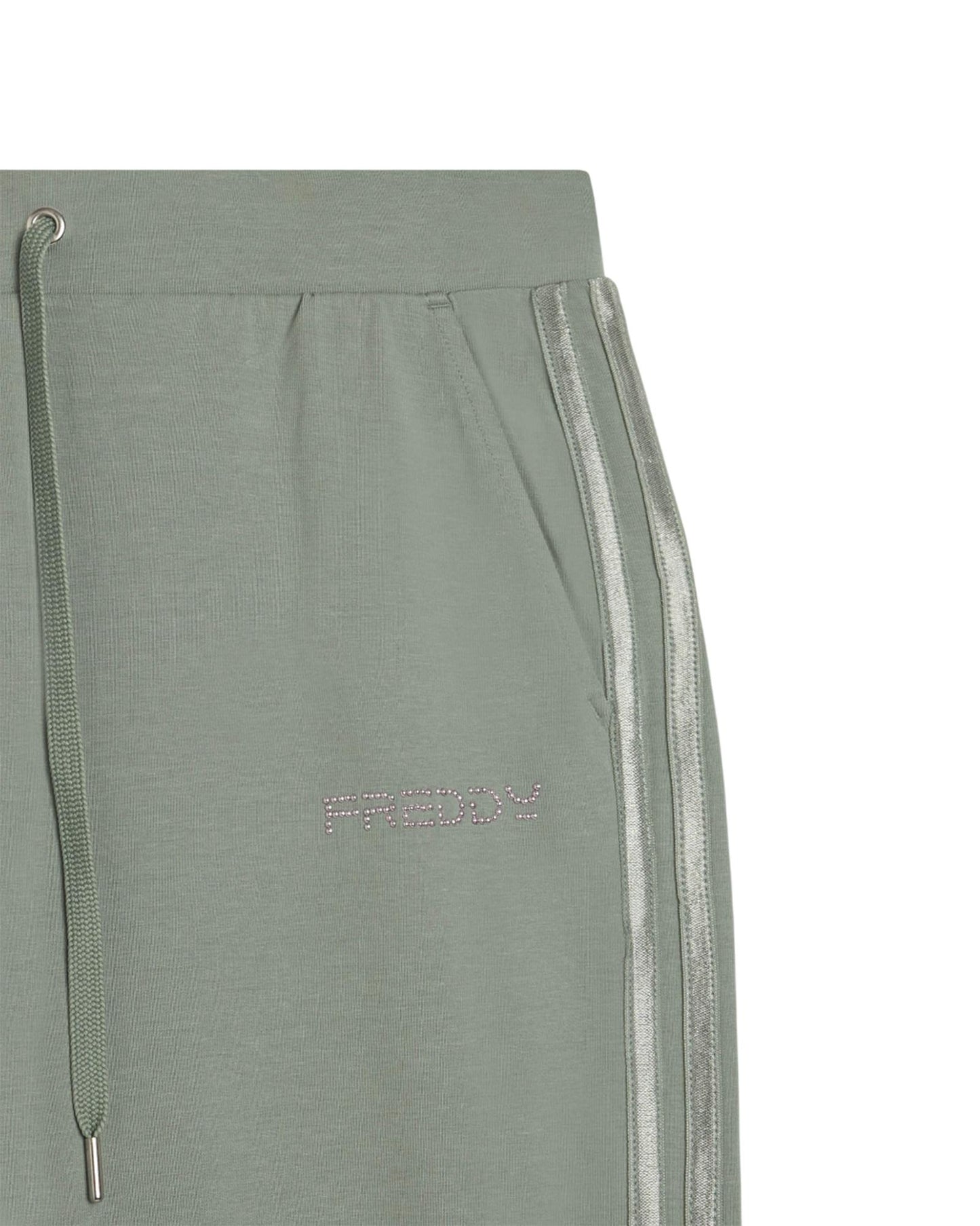 09222098252e10329b43d5ae6293a6b1091d77f9_A_251821_10_0