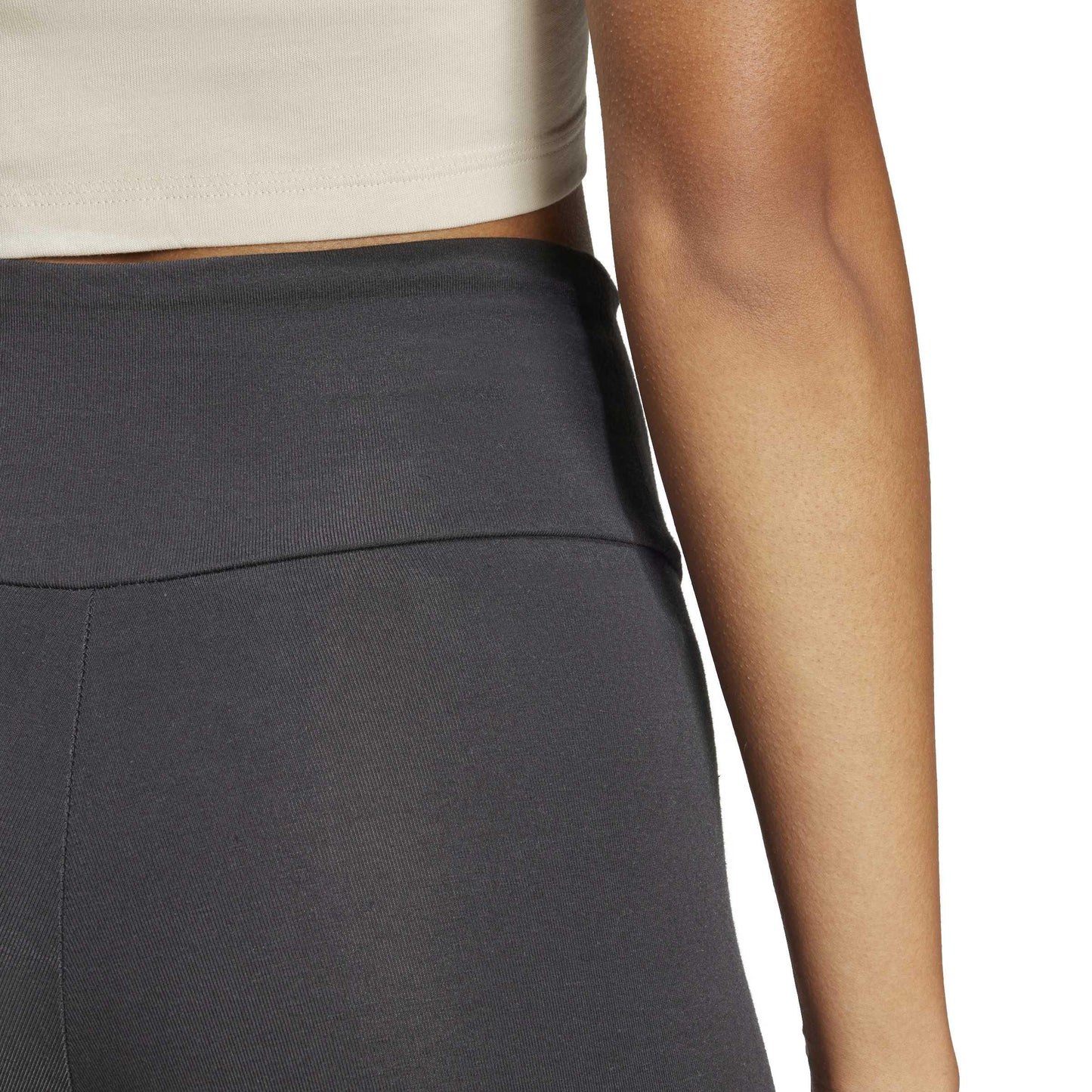 16cd3e68e35598995fc82365dfc79b1994b1f788_A_248674_6_0