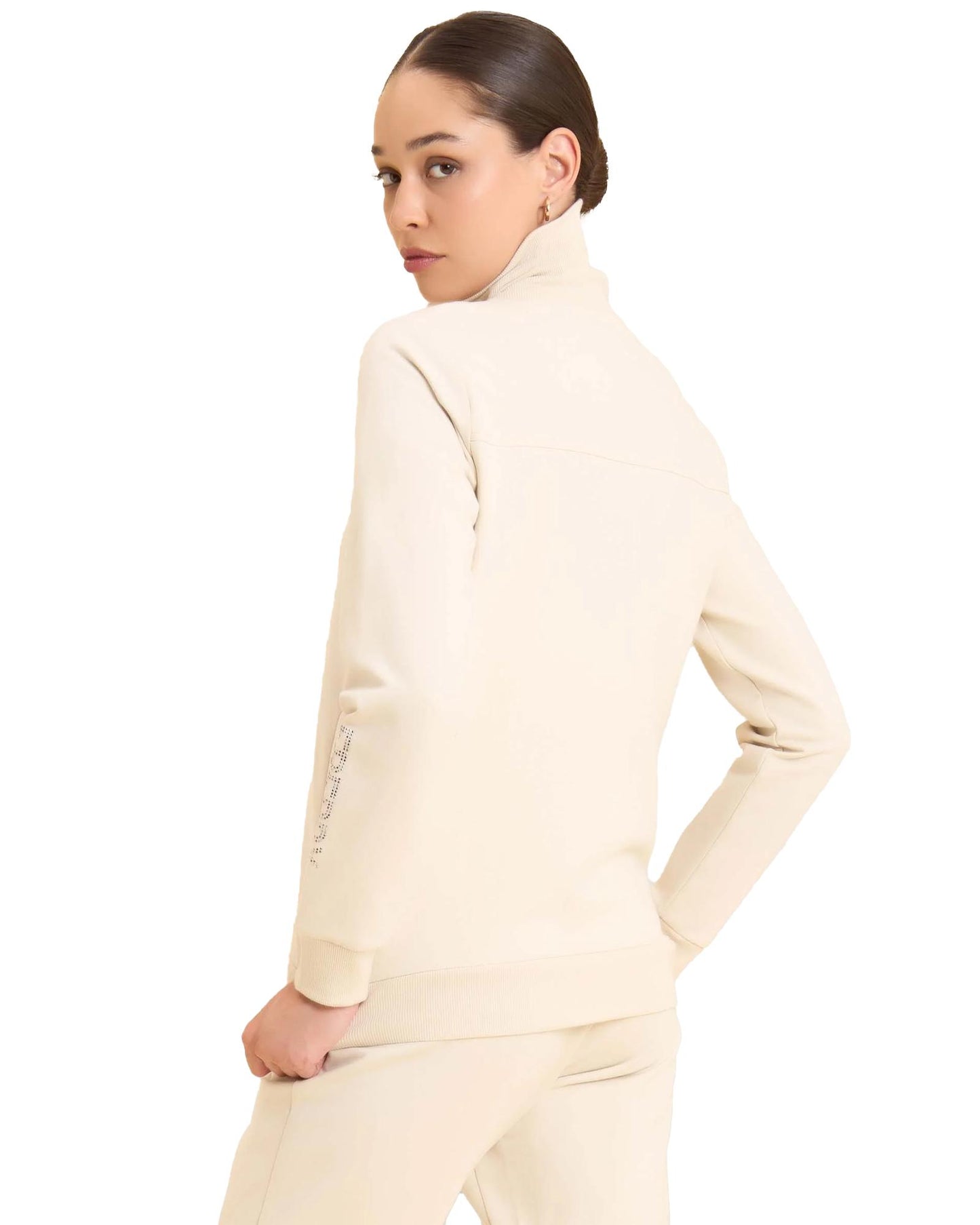 d706496bf6fc05c6820cd3212f9b9982fc3b348f_A_244740_14_0