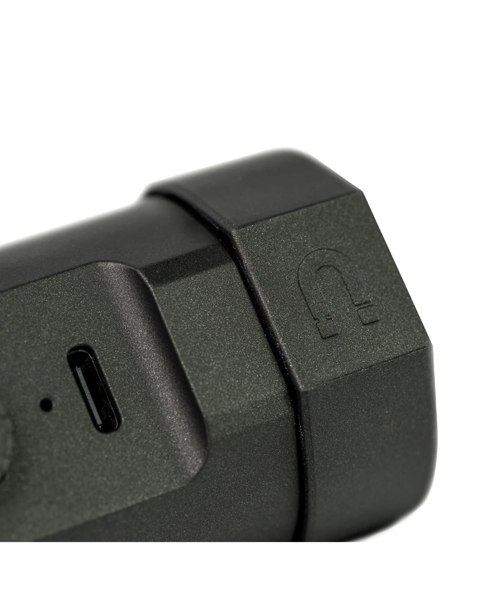 f4b58e3ab5e0bbf1099409e588ec682b8e9707b2_A_245481_99_0