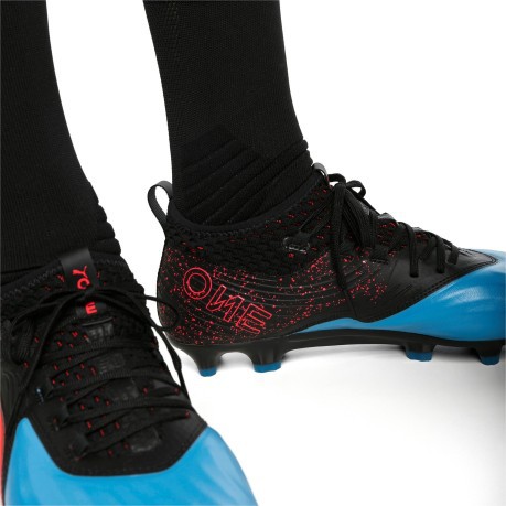 Chaussures de Football Puma de l'Un de 19,2 FG/AG Bleu/Rouge Pack
