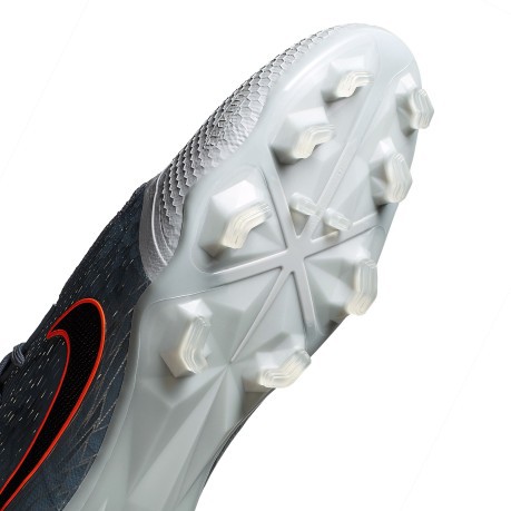 Las botas de fútbol Nike Fantasma Veneno de la Elite FG