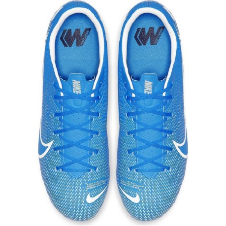 Las botas de fútbol Nike Mercurial Vapor XIII de la Academia FG/MG de Nuevas Luces Pack