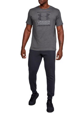 Men's T-Shirt Foundation black at the front
