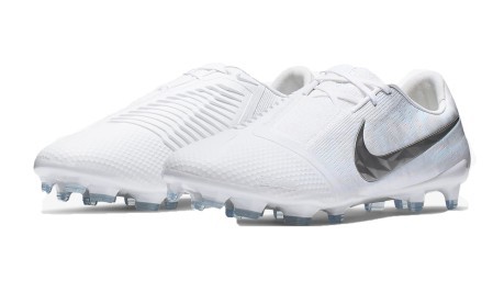 Las botas de fútbol Nike Fantasma Veneno de la Elite FG blanco