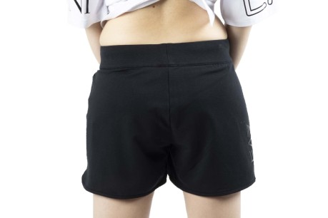 Pantalones cortos de las Mujeres Tren Core