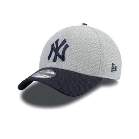 New York Yankees New Era 39Thirty Stretch Diamond Tech Cap 