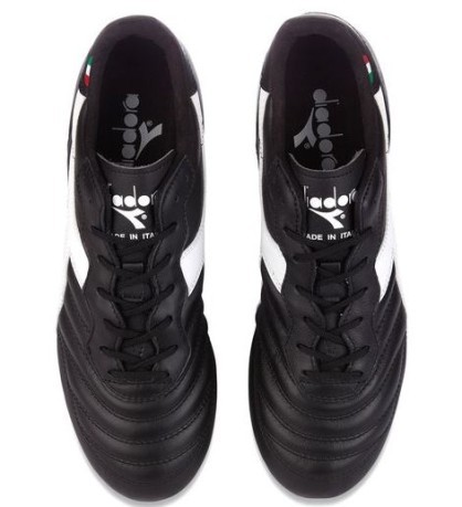 Zapatos del Fútbol de los Hombres de Brasil Italia LT lado negro
