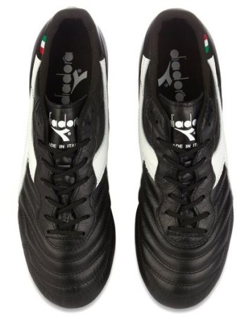 Zapatos del Fútbol de los Hombres de Brasil Italia OG lado izquierdo
