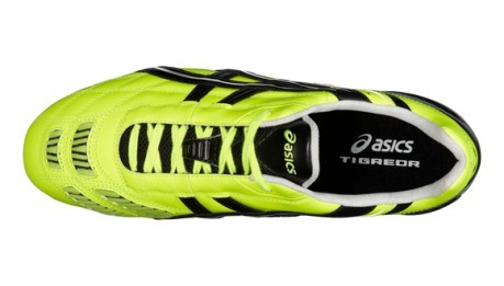 Shoe football boots Tigreor FG