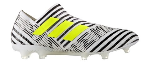esfuerzo Ya que En Botas de Fútbol Adidas Nemeziz 17+ 360 Agilidad FG Tormenta de Polvo Pack  colore blanco negro - Adidas - SportIT.com