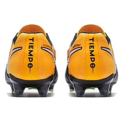Chaussures de Football Tiempo Legend VII FG
