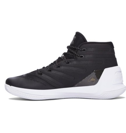 Chaussures Homme Bascket UA Curry Trois