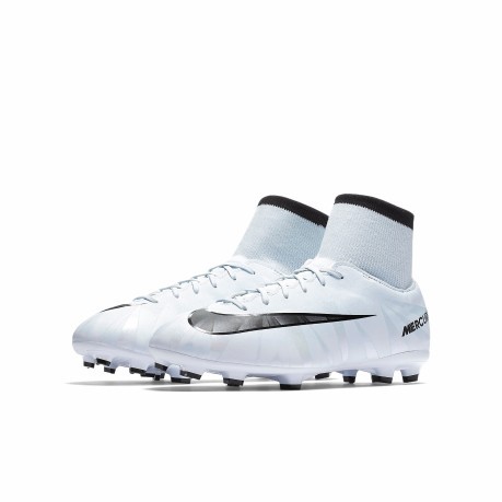 Shoes football Mercurial Victory VI baby white
