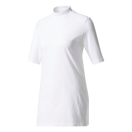 T-Shirt Adidas white model