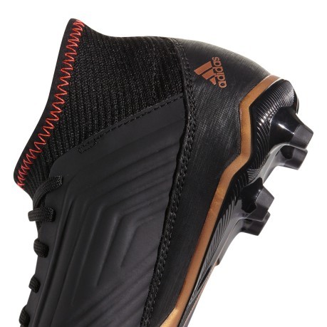 Chaussures de Football Adidas Predator 18.3 FG noir