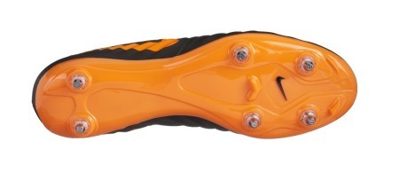 Las botas de fútbol Nike Tiempo Legend 7 SG negro naranja