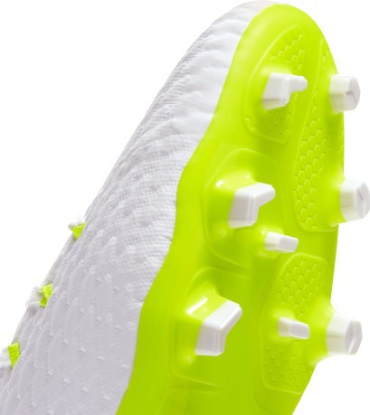 Football boots Nike Hypervenom Phantom III Academy FG white