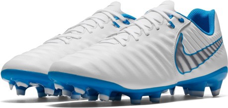 Football boots Nike Tiempo Legend VII Academy FG white