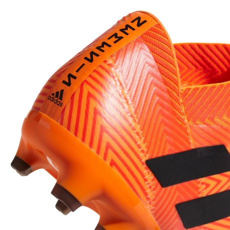 Chaussures de Football Adidas Nemeziz 18.2 FG côté