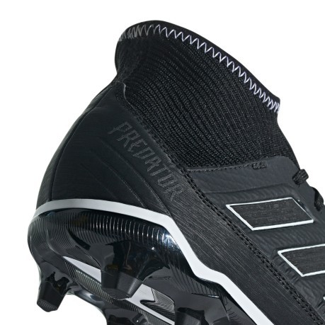 Chaussures de Football Adidas Predator 18.3 FG droite