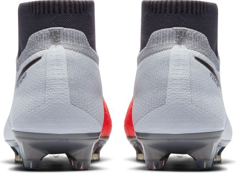 Botas de Fútbol Nike Phantom Vision Elite FG Planteadas en Concreto Pack derecho