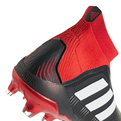 Chaussures de Football Adidas Predator 18+ FG Équipe en Mode Pack droit