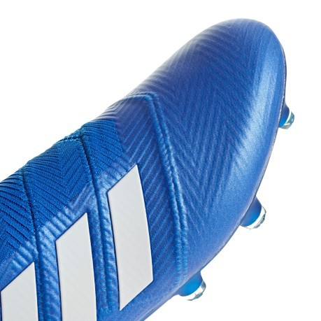 Chaussures de Football Adidas Nemeziz 18+ FG Équipe en Mode Pack côté
