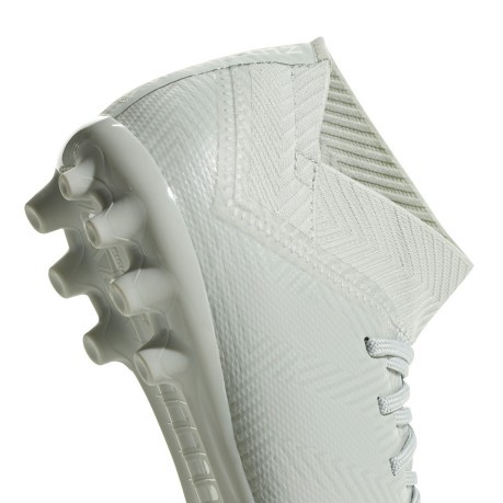 Chaussures de football Garçon Adidas Nemeziz 18.3 AG Mode Spectral Pack droit